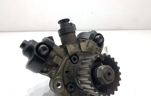 Audi A8 S8 D4 4H Fuel injection high pressure pump 0445010624