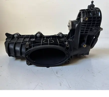 Mercedes-Benz A W176 Intake manifold A6510900037