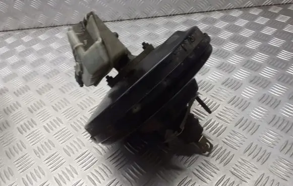 Ford Focus Brake booster