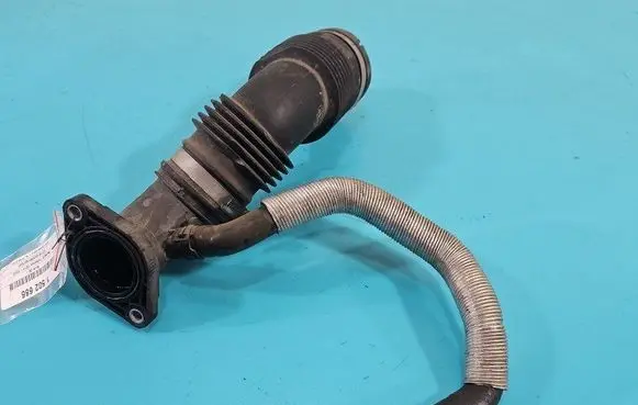 Intercooler hose/pipe