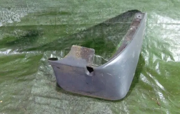 Mazda Tribute Rear mudguard 