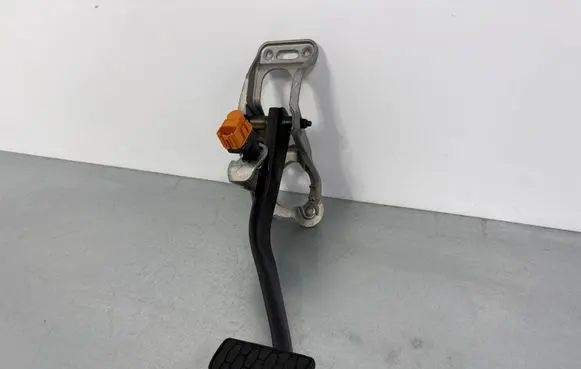 Jaguar F-Pace Brake pedal HK832450AD