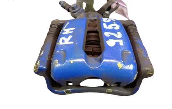 Opel Insignia A Rear brake caliper