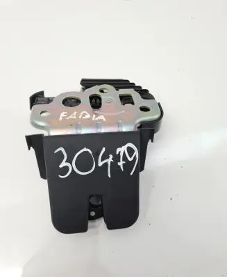 Skoda Fabia Mk3 (NJ) Tailgate/trunk/boot lock/catch/latch 8R0827505A 095954B