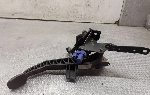 Clutch pedal