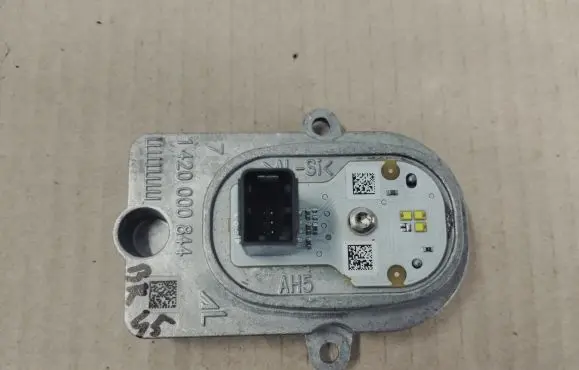 Volkswagen Tiguan LED ballast control module 