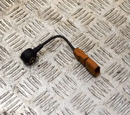 Audi A3 S3 8P Detonation knock sensor 06F905377