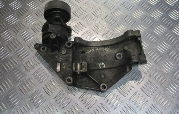 Peugeot 407 Engine mounting bracket