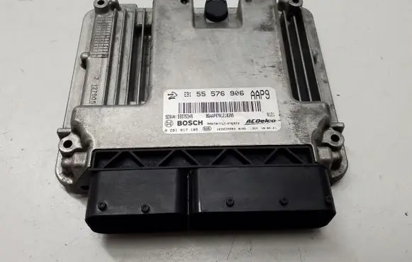 Opel Insignia A Engine control unit/module 55576906 55575349 AAP9