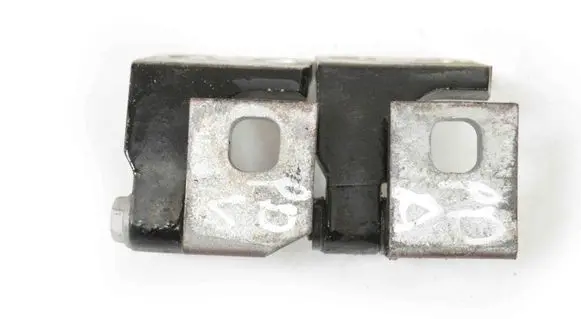 Alfa Romeo Giulietta Front door upper hinge