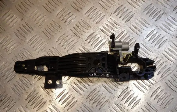 Rear door exterior handle/bracket