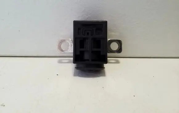 Audi S5 Facelift Battery relay fuse 4F0915519