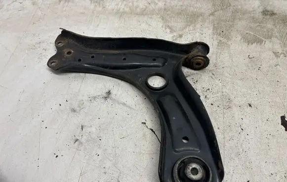 Skoda Roomster (5J) Front lower control arm/wishbone