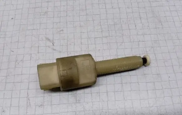 Audi A6 S6 C5 4B Brake pedal sensor switch 4A0945515A