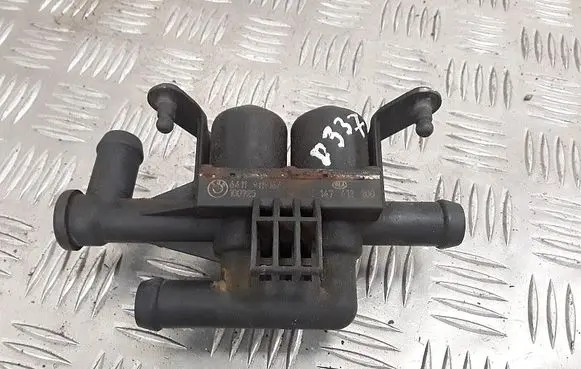 BMW 5 F10 F11 Coolant heater control valve 6411911916404 1147412200