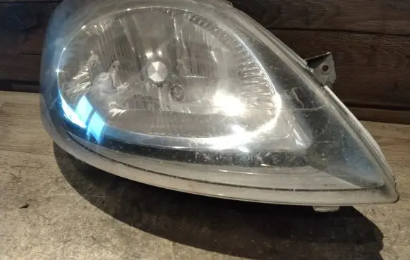 Opel Vivaro Headlight/headlamp 7700311374 91165722