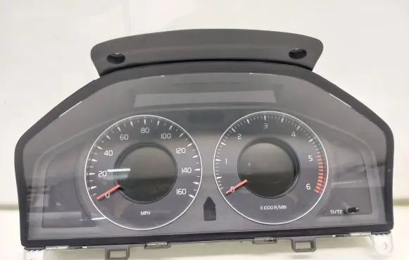 Volvo XC70 Speedometer (instrument cluster) 36000416 31254540aa