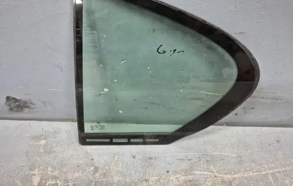 BMW 7 G11 G12 Rear door window glass