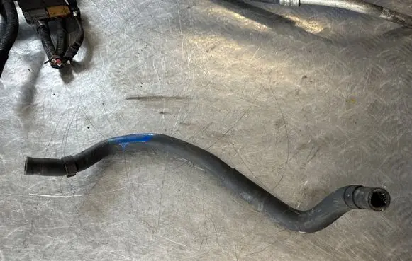 Renault Koleos I Engine coolant pipe/hose