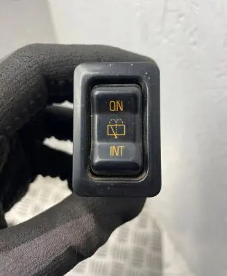 Mitsubishi Pajero Other switches/knobs/shifts 06140