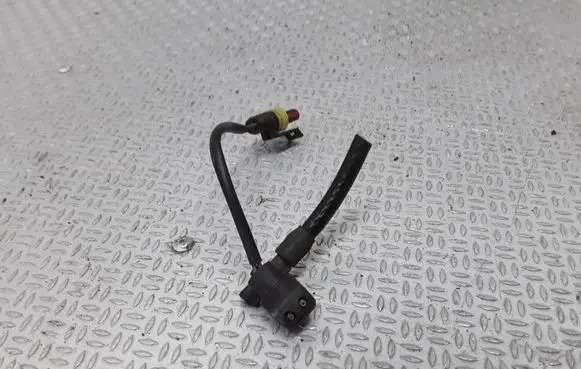 Opel Omega B2 Windshield washer spray nozzle 2402703