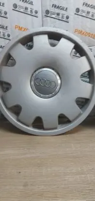 Audi A4 S4 B7 8E 8H R16 wheel hub/cap/trim 4B0601147C PA66M15