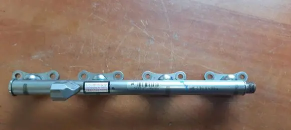 Honda HR-V Fuel main line pipe 5R10126102823