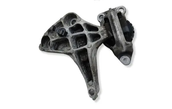 Renault Megane III Engine mounting bracket 