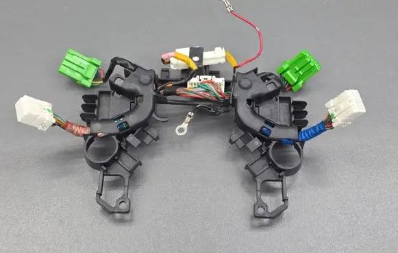 Honda Accord Steering wheel buttons/switches W6885370100