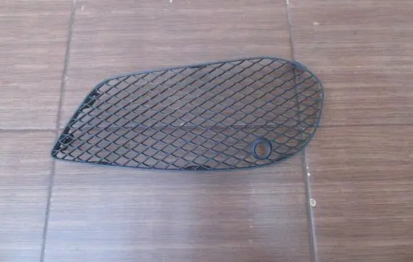 Mercedes-Benz C AMG W205 Front bumper lower grill 2058852623