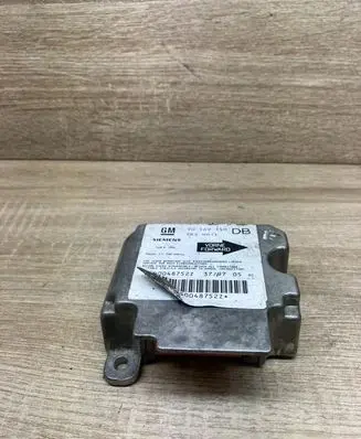 Opel Vectra B Airbag control unit/module 90569350 5WK4188