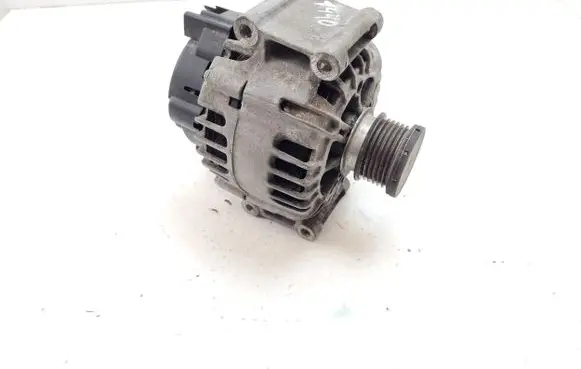 Mercedes-Benz C W204 Generator/alternator A0009063000 2608896B