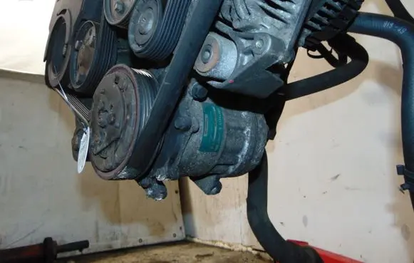 Mitsubishi Carisma Air conditioning (A/C) compressor (pump) MR262971 7700872158 SD7H15