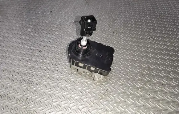 Mazda CX-7 Headlight level adjustment motor 