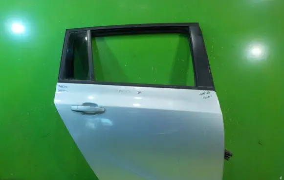 Opel Zafira C Rear door 17AB203