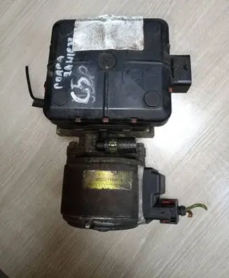 Citroen C5 Air suspension compressor 9636713880