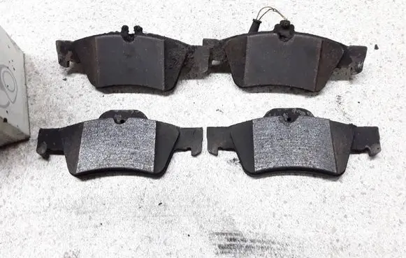 Mercedes-Benz E W212 Brake pads (front) A0074206720