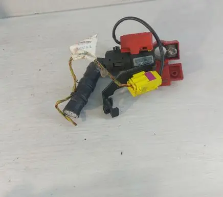 Positive cable (battery)