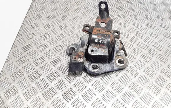 Mazda CX-5 II Engine mounting bracket