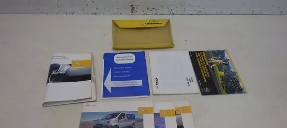 Opel Vivaro User manual 