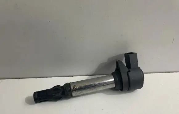 BMW M3 e92 High voltage ignition coil 7841754