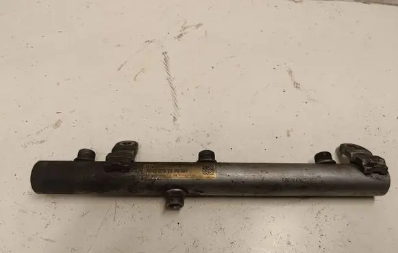 Mercedes-Benz CLS C219 Fuel main line pipe A6420702595001