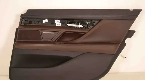 BMW 7 G11 G12 Rear door card panel trim