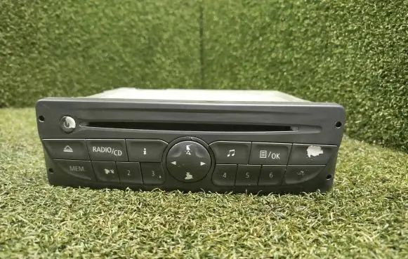 Renault Master III Radio/CD/DVD/GPS head unit 281150049R RNR1DAA3014146