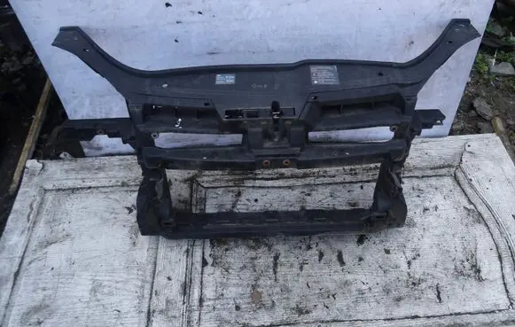 Volkswagen Golf V Radiator support slam panel 1K0805594H