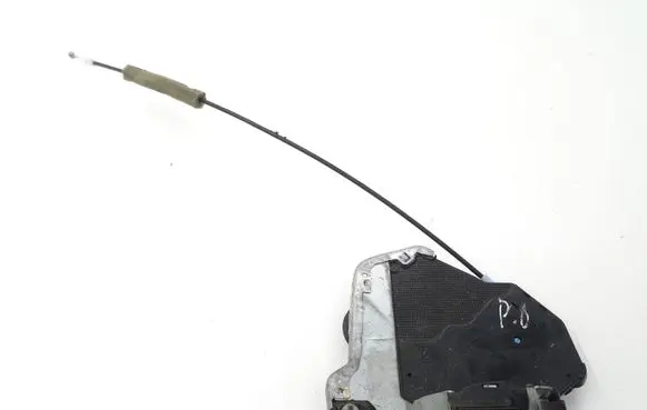 Honda CR-V Front door lock