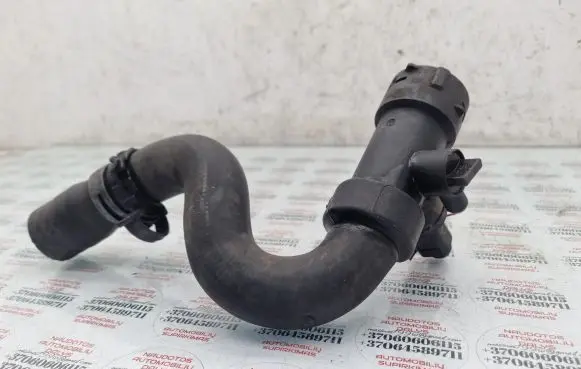 Audi A6 S6 C5 4B Engine coolant pipe/hose 4B0121049D