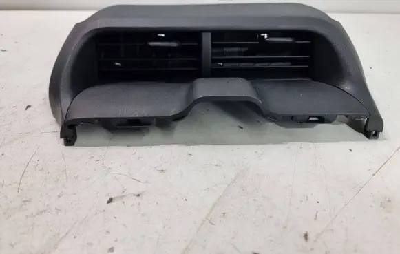 Toyota Yaris Cross Other center console (tunnel) element 55670K0090