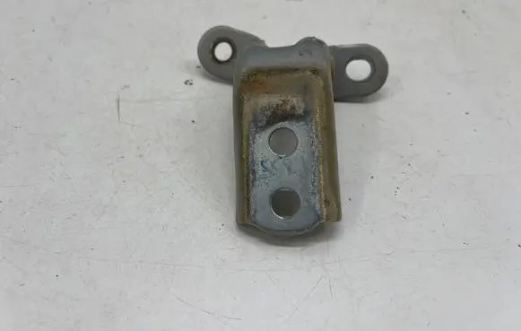 Toyota Hilux VIII Front door upper hinge