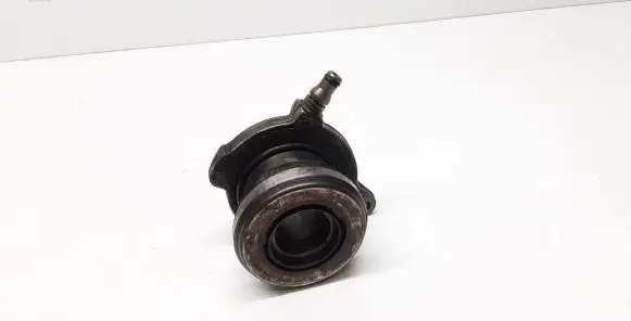 Volvo V70 clutch release bearing 8667378